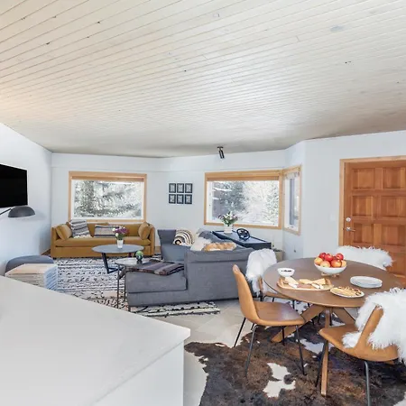 Ice House 305 By Exceptional Stays